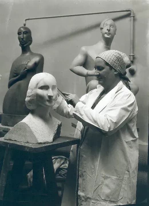 Biographie de Chana Orloff | Ateliers-musée Chana Orloff | Ateliers-musée Chana  Orloff